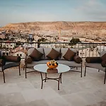 Kismet Cave Mansion 5*
