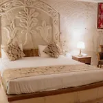 ホテル Kismet Cave Mansion