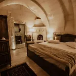 Kismet Cave Mansion Hotel