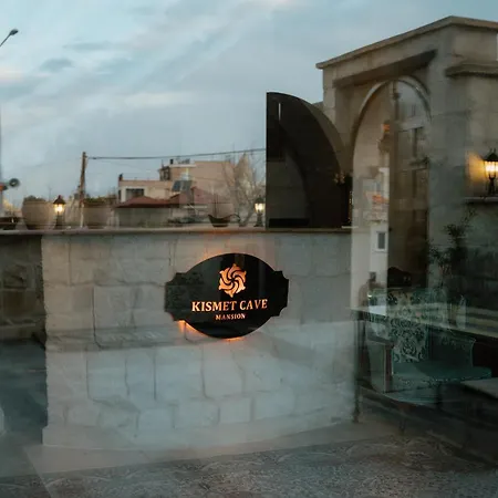 Hotel Kismet Cave Mansion