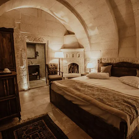 Kismet Cave Mansion