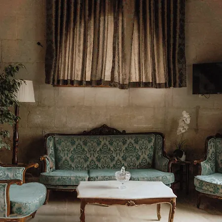 Kismet Cave Mansion Hotel