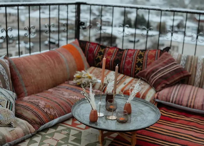 Kismet Cave Mansion Hotel