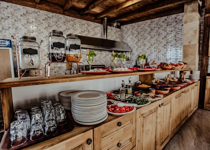 Kismet Cave Mansion 5*